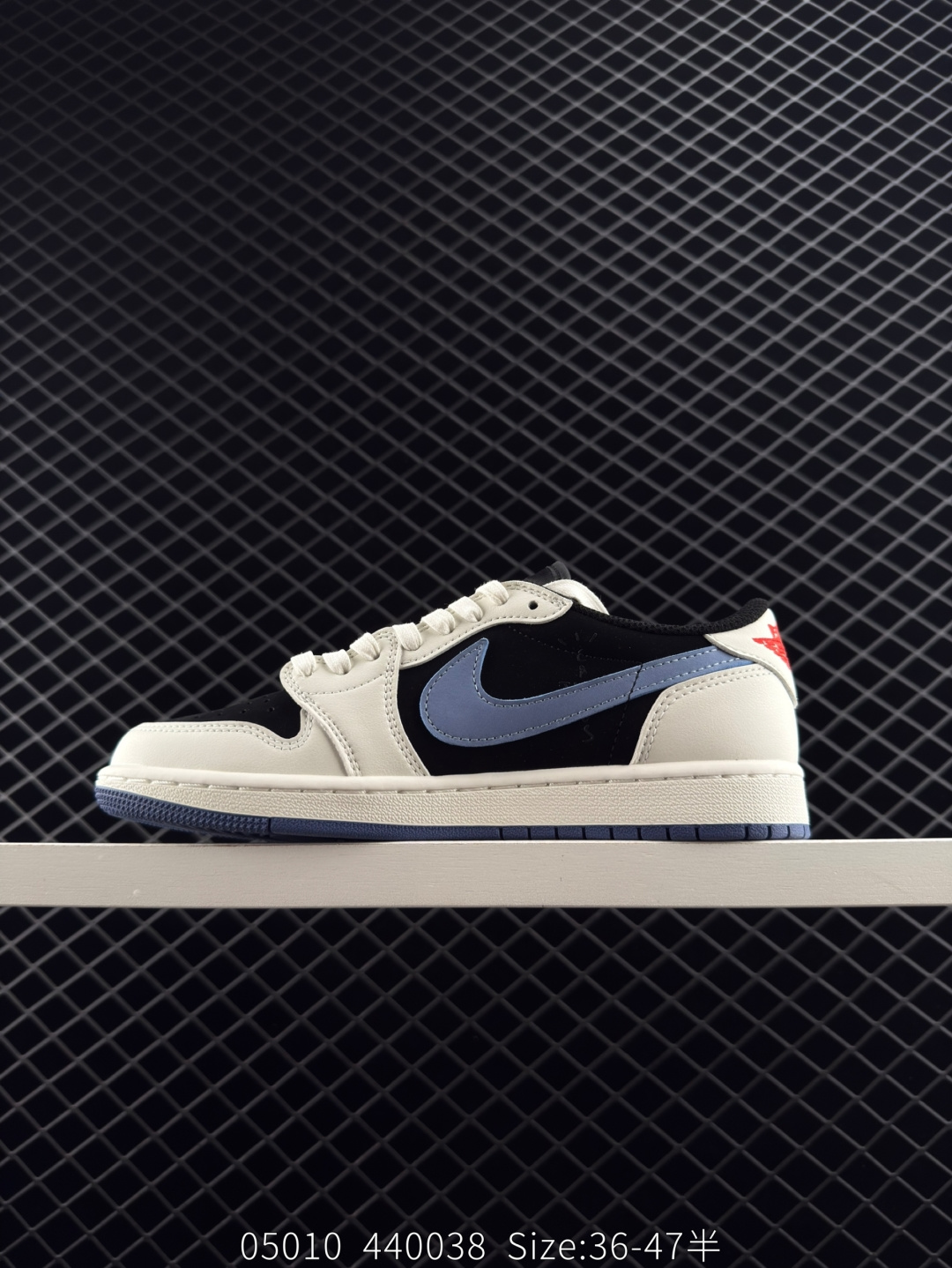 Travis Scott x Air Jordan 1 Reverse Mocha AJ1